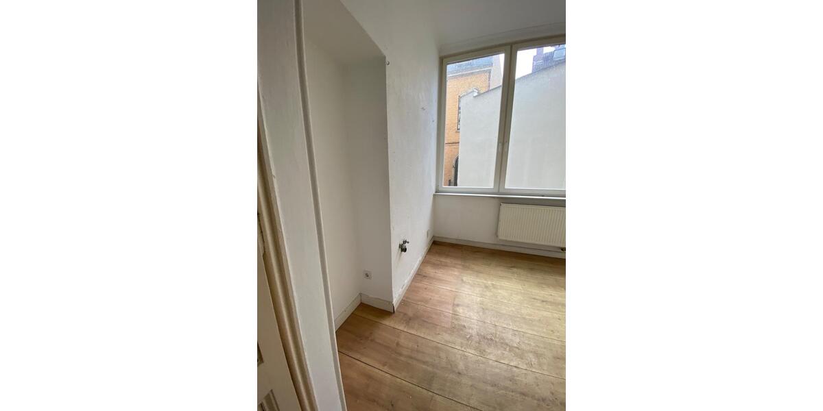 Erdgeschoßwohnung Bonn Poppelsdorf - 3 Zimmer, 75 m&sup2;, 1.125&euro; | Angebot:26338779