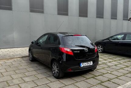 Mazda 2 82.300 km 5.700 &euro; Köln 50829
