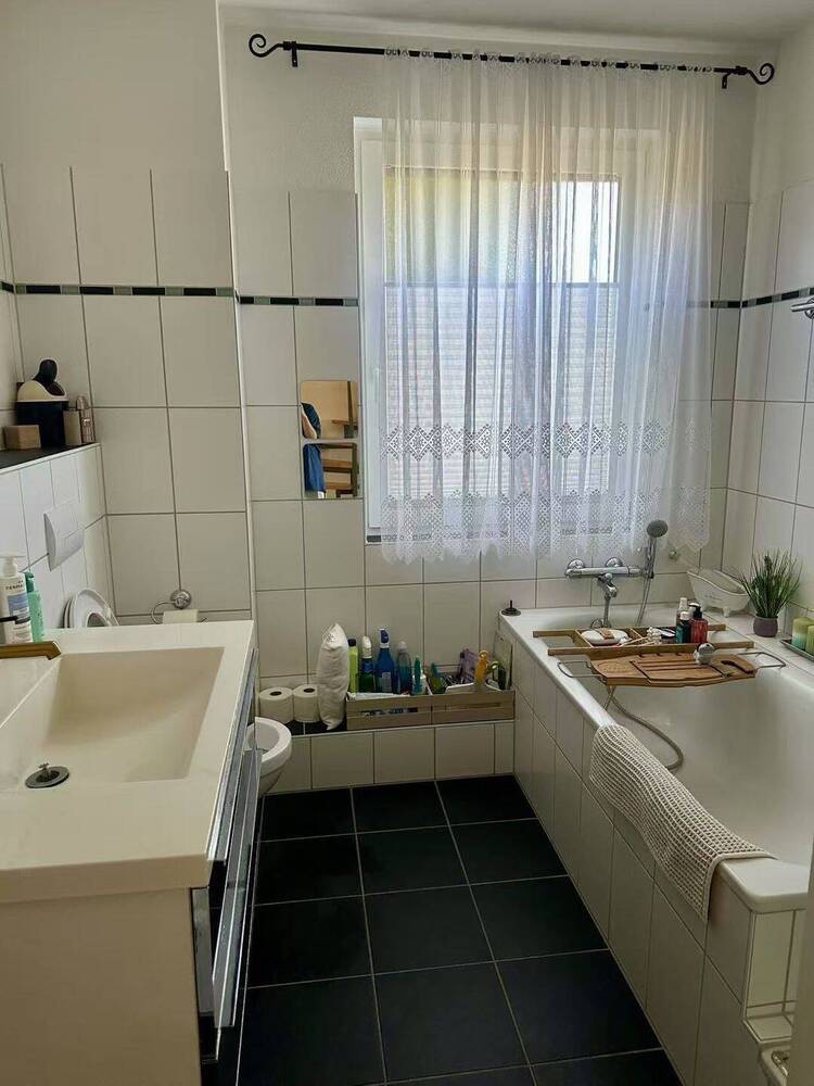Geräumiges Familienhaus mit Terrasse in Rommerskirchen