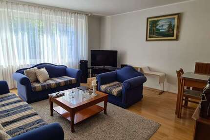 Wohnung zum Kaufen in Düsseldorf 645.000 € 219.29 m² 8 zimmer