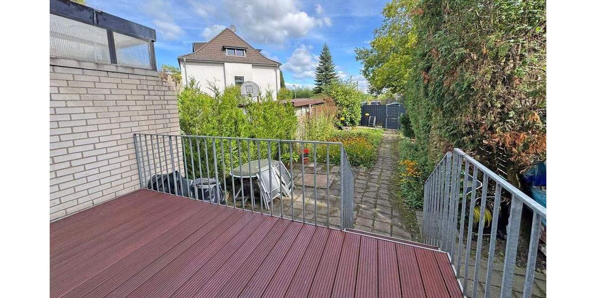 Reihenmittelhaus Köln Sürth - 7 Zimmer, 104 m&sup2;, 475.000&euro; | Angebot:25709852