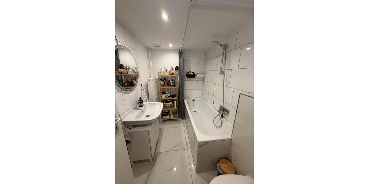 Etagenwohnung Köln Ehrenfeld - 2 Zimmer, 20 m&sup2;, 640&euro; | Angebot:25381649