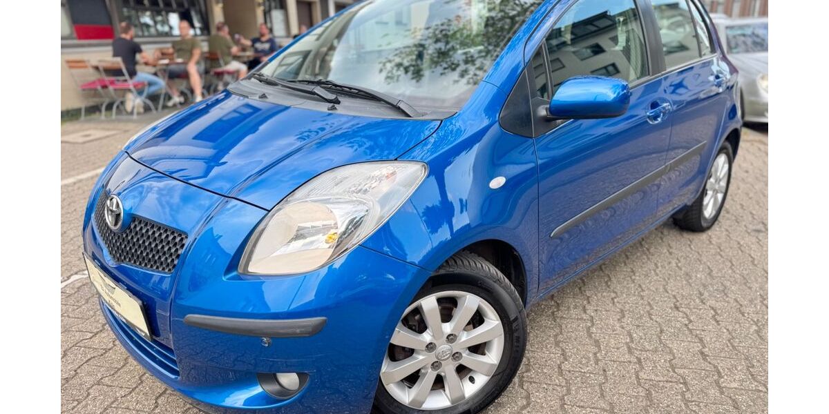 Toyota Yaris 100.000 km 5.799 &euro; Köln/Wahn 51147