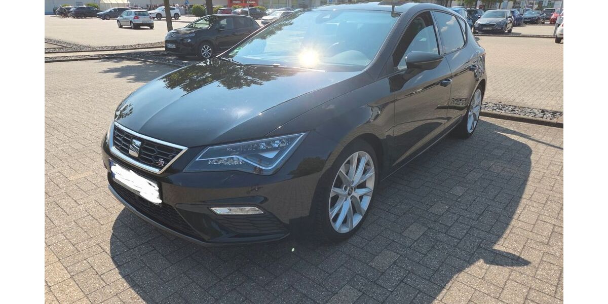 Seat Leon 100.927 km 17.900 &euro; Elsdorf 50189