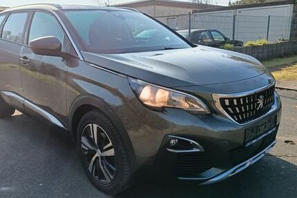 Peugeot 5008 132.000 km 16.500 &euro; Erftstadt 50374
