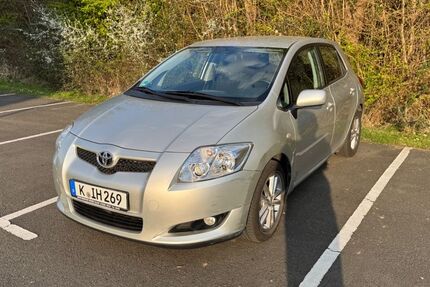 Toyota Auris 85.000 km 6.399 &euro; Hennef 53773