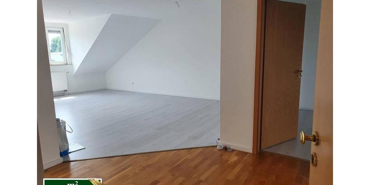Gemütliche Dachgeschosswohung in zentraler Lage von Solingen- Wald 2 zimmer