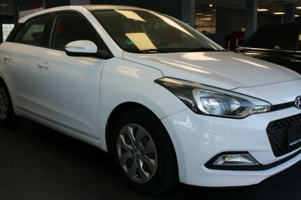 Hyundai i20 1.2 Classic 98.650 km 7.980 € Euskirchen 53881