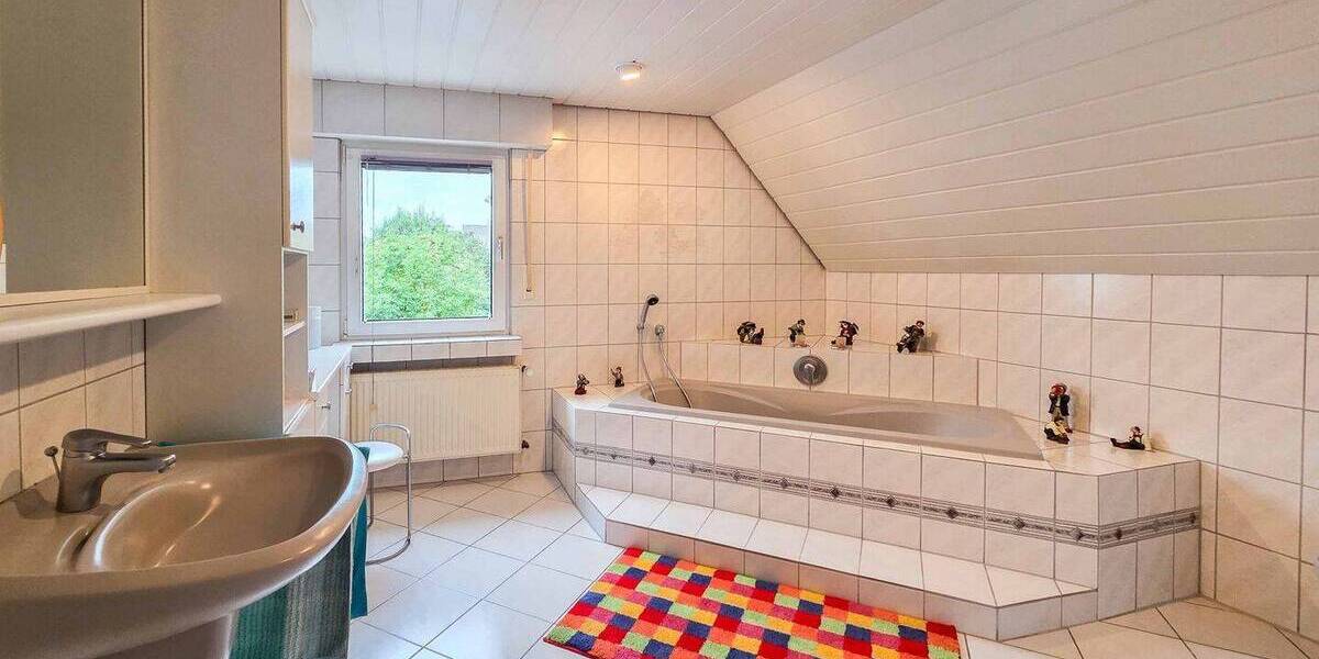 Mehrfamilienhaus, Wohnhaus Troisdorf Bergheim - 8 Zimmer, 449.000&euro; | Angebot:26418232