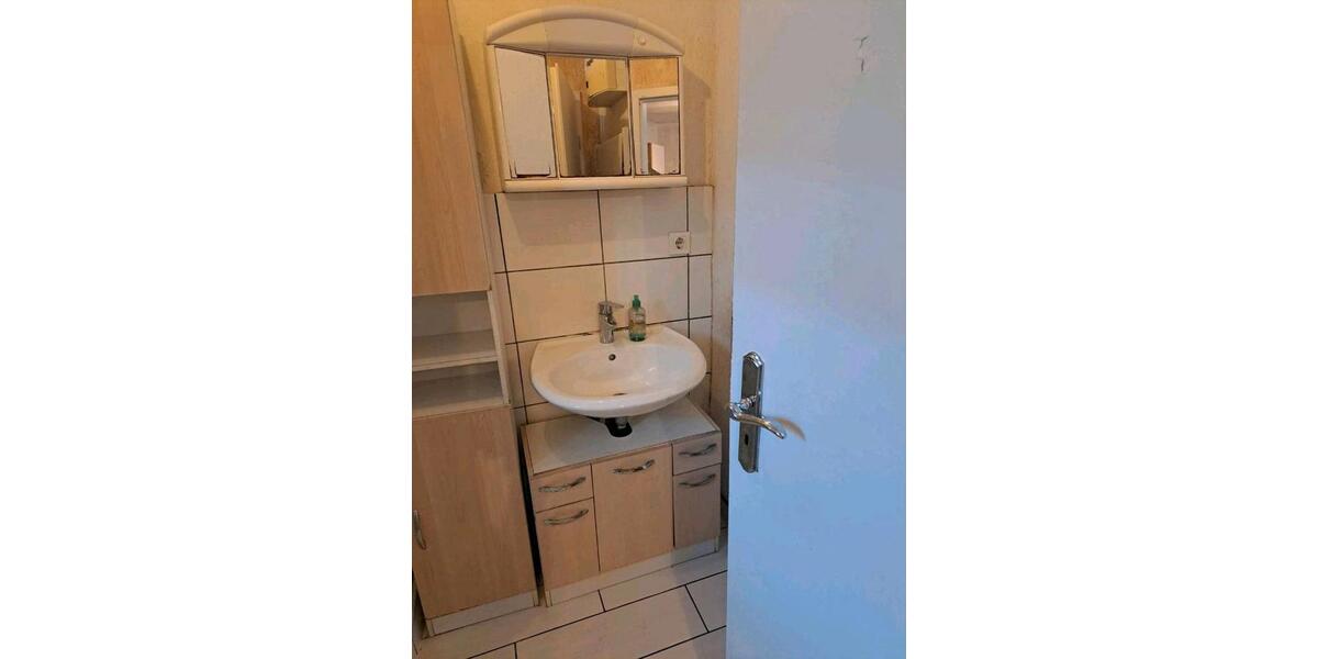 Erdgeschoßwohnung Dormagen Broich - 1 Zimmer, 28 m&sup2;, 635&euro; | Angebot:26272579