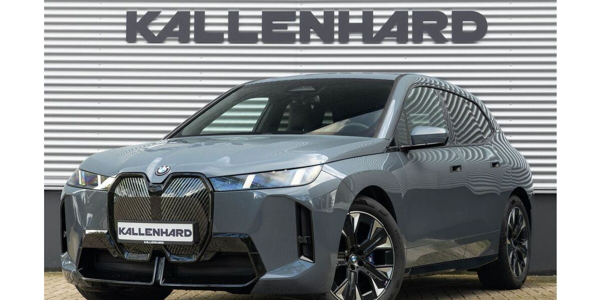 BMW iX 27.500 km 76.636 &euro; Köln 51149