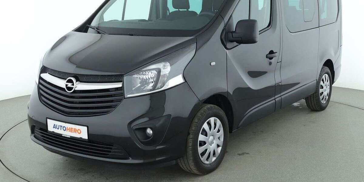 Opel Vivaro 102.063 km 19.570 &euro; Köln 50739