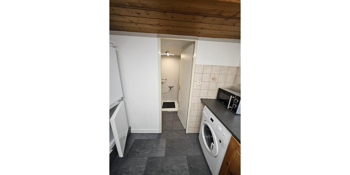 Erdgeschoßwohnung Bonn Beuel-Mitte - 5 Zimmer, 80 m&sup2;, 1.200&euro; | Angebot:26336401