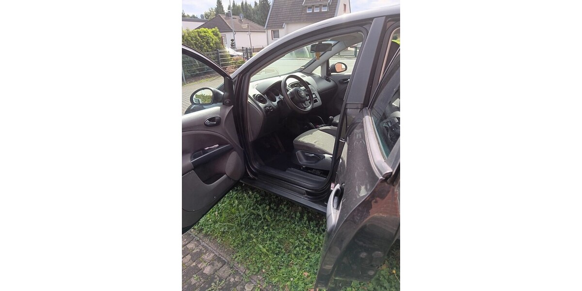 Seat Altea 198.000 km 2.500 € Erftstadt 50374