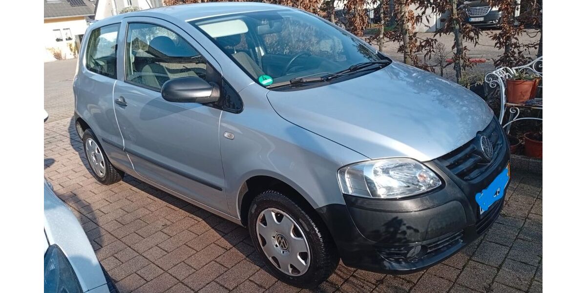 VW Fox 98.000 km 2.200 &euro; Köln 50858