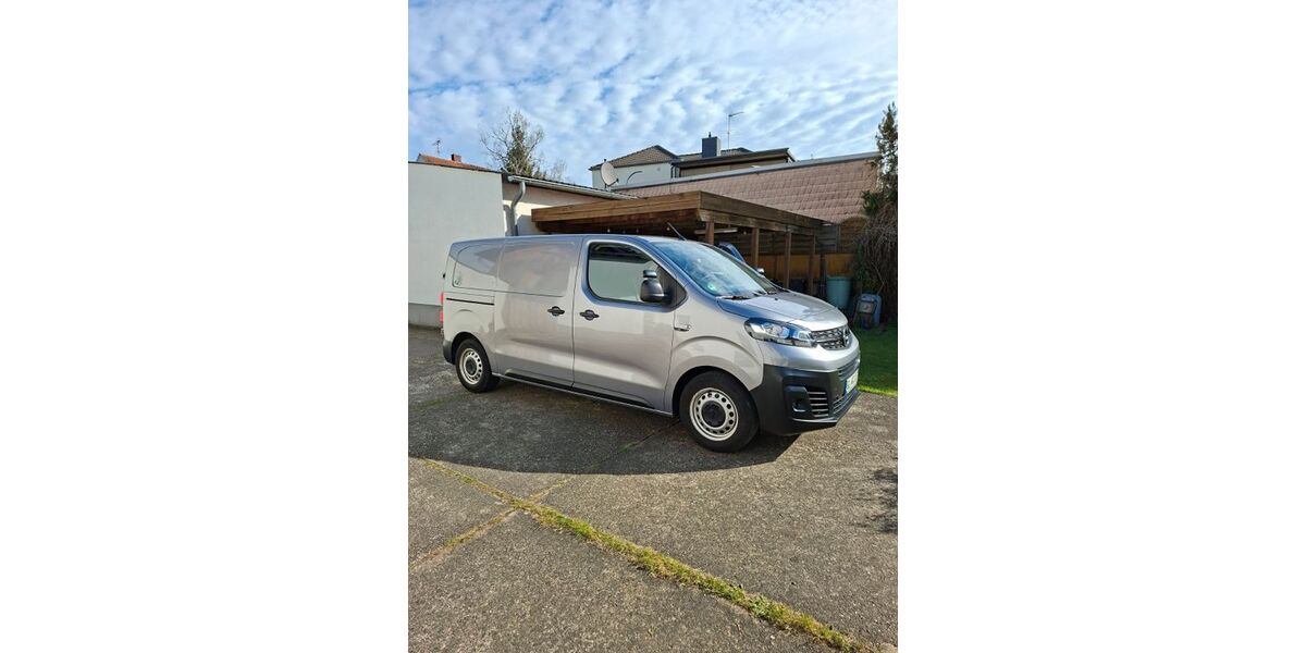 Opel Vivaro 31.000 km 18.750 &euro; Rösrath 51503