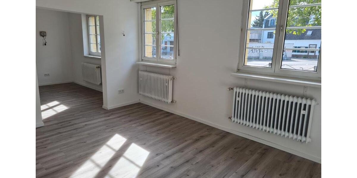 Reihenhaus Köln Nippes - 7 Zimmer, 122 m&sup2;, 2.195&euro; | Angebot:26117605