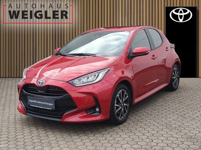 Toyota Yaris 19.100 km 20.990 &euro; Leverkusen 51381