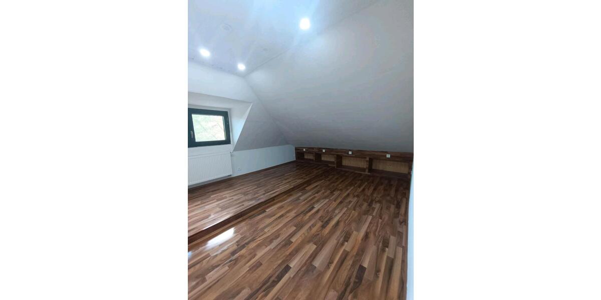 Einfamilienhaus Leverkusen Bergisch Neukirchen - 4 Zimmer, 130 m&sup2;, 2.000&euro; | Angebot:25961567