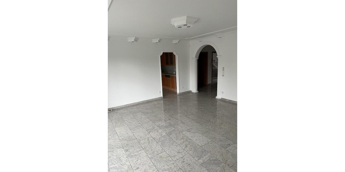 Schöne charmante 3 Zimmer Wohnung in Köln Weiler 3 zimmer