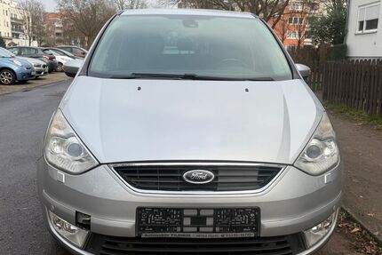 Ford Galaxy 268.000 km 3.599 &euro; Köln Ostheim 51109