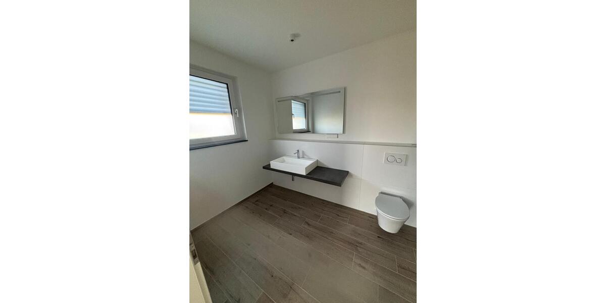 Dachgeschoßwohnung Köln Nippes - 3 Zimmer, 117 m&sup2;, 2.550&euro; | Angebot:27593412