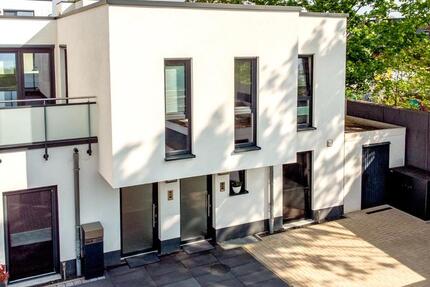 Haus Monheim am Rhein - 7 Zimmer, 233 m&sup2;, 1.095.000&euro; | Angebot:27301308