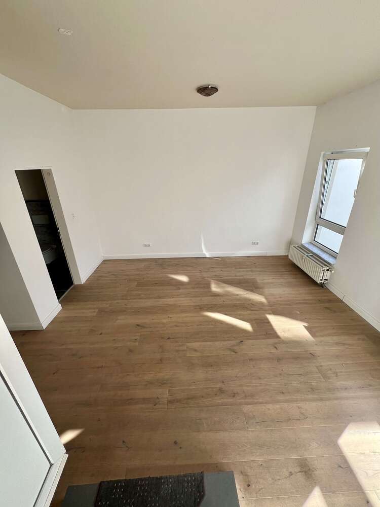 Wohnung zum Mieten in Köln 810 € 28 m²