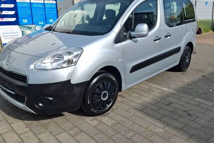 Peugeot Partner 200.000 km 3.995 &euro; Köln 51107