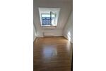 Dachgeschoßwohnung Bonn - 2 Zimmer, 40 m&sup2;, 520&euro; | Angebot:25340764