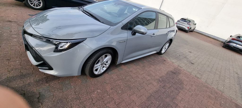 Toyota Corolla 96.521 km 18.900 € Köln 50933