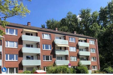 Schöne Wohnung im Grünen mit Balkon!