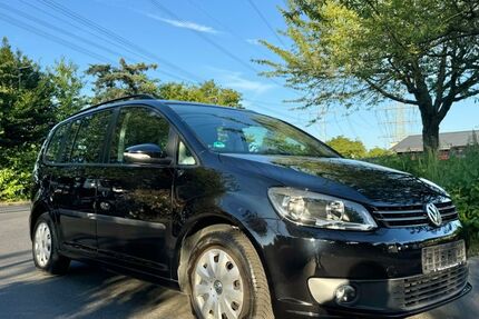 VW Touran 124.000 km 9.990 &euro; Hürth 50354