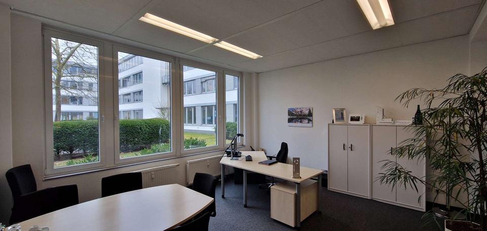 Attraktives Büro im EG in Köln-Marsdorf - barrierefrei, Parkhaus, sehr gepflegtes Gebäudeensemble zimmer