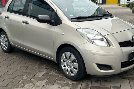 Toyota Yaris 143.064 km 4.290 € Bornheim Bei Bonn 53332