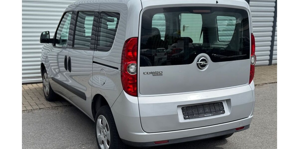 Opel Combo 140.000 km 5.800 &euro; Solingen 42719