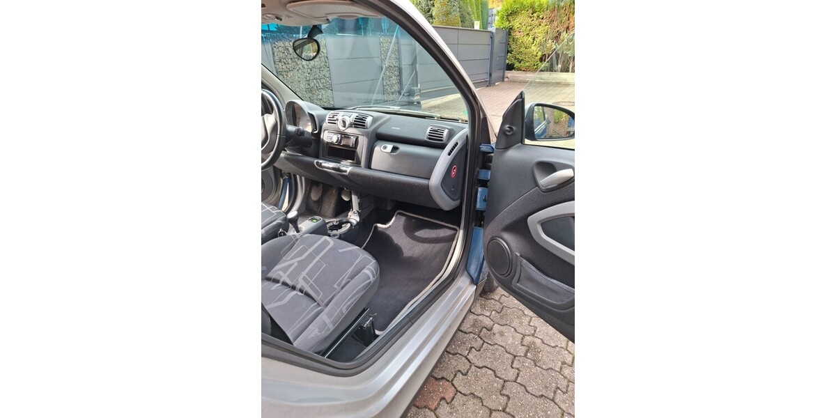 Smart ForTwo 92.800 km 4.700 &euro; Rösrath 51503
