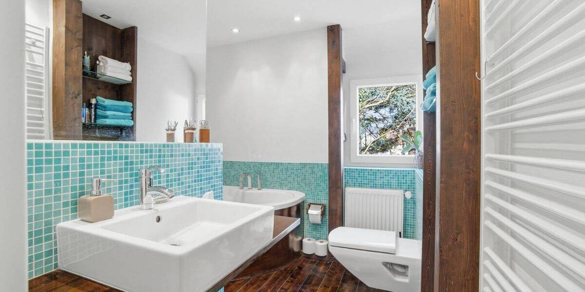 Mehrfamilienhaus, Wohnhaus Solingen Solingen-Mitte - 6 Zimmer, 156 m&sup2;, 449.000&euro; | Angebot:26176330