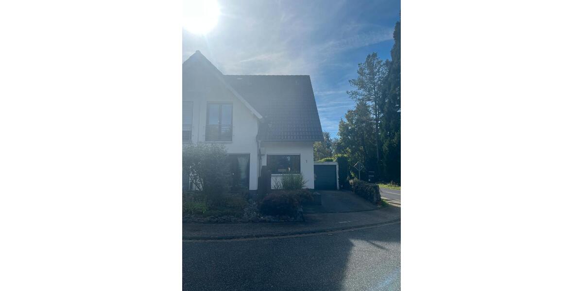 Doppelhaushälfte Hennef (Sieg) - 5 Zimmer, 130 m&sup2;, 1.800&euro; | Angebot:27614844