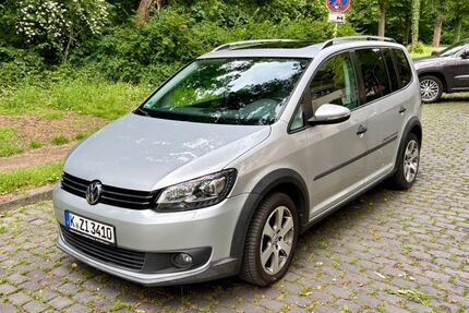 VW Touran 299.000 km 8.000 &euro; Köln 50827