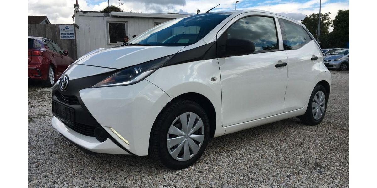 Toyota Aygo (X) 165.000 km 4.999 &euro; Bonn 53227