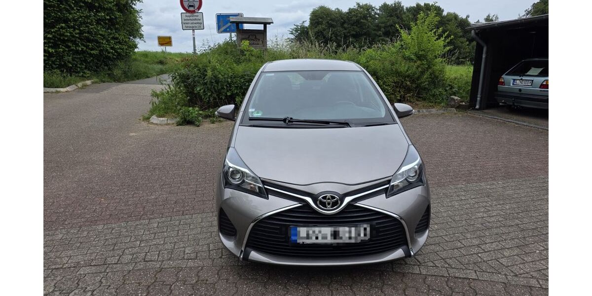 Toyota Yaris 22.573 km 9.999 &euro; Bergisch Gladbach 51465