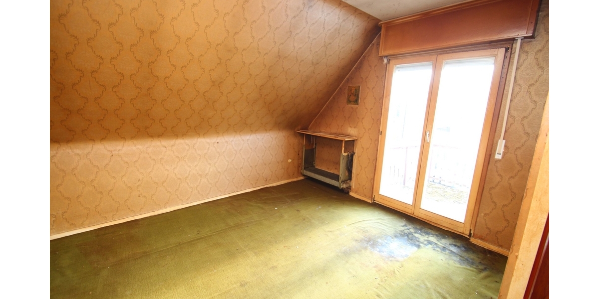 Mit 3D-Rundgang: Ein- bis Zweifamilienhaus in Köln mit weiterem Grundstück - Einfamilienhaus Köln Porz | Angebot:26952538
