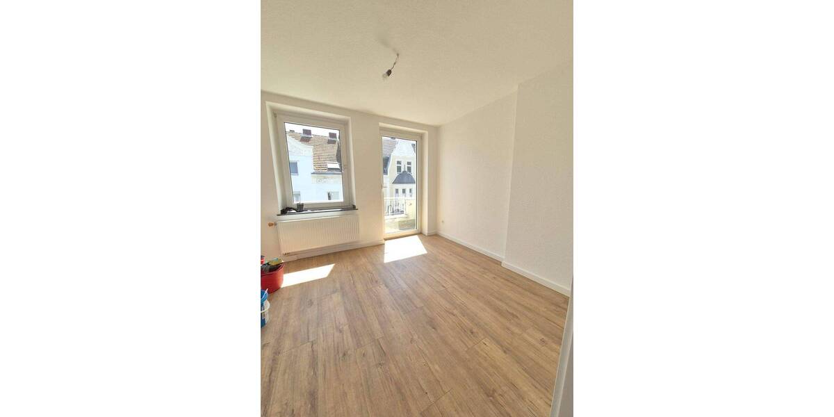 Etagenwohnung Köln Höhenberg - 3 Zimmer, 80 m&sup2;, 1.080&euro; | Angebot:25938841
