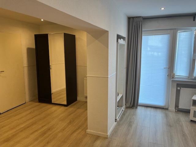 Etagenwohnung Solingen Wald - 1 Zimmer, 36 m&sup2;, 360&euro; | Angebot:26250340