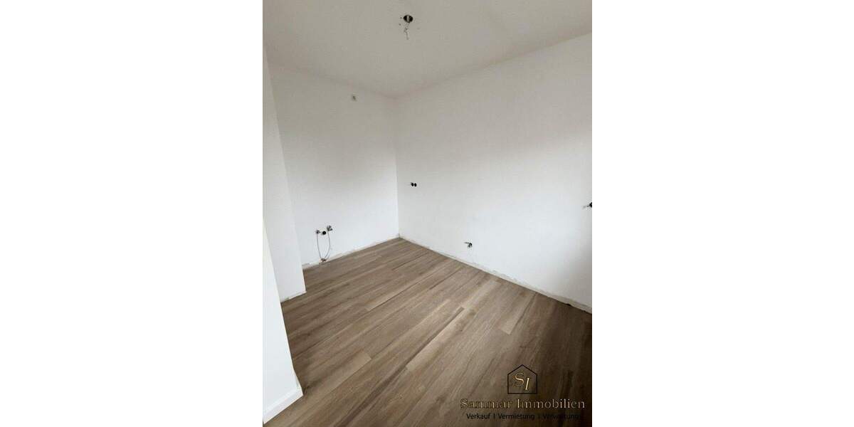 Etagenwohnung Brühl - 3 Zimmer, 74 m&sup2;, 1.200&euro; | Angebot:25738901