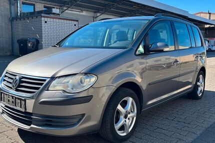 VW Touran 428.000 km 2.500 &euro; Brühl 50321
