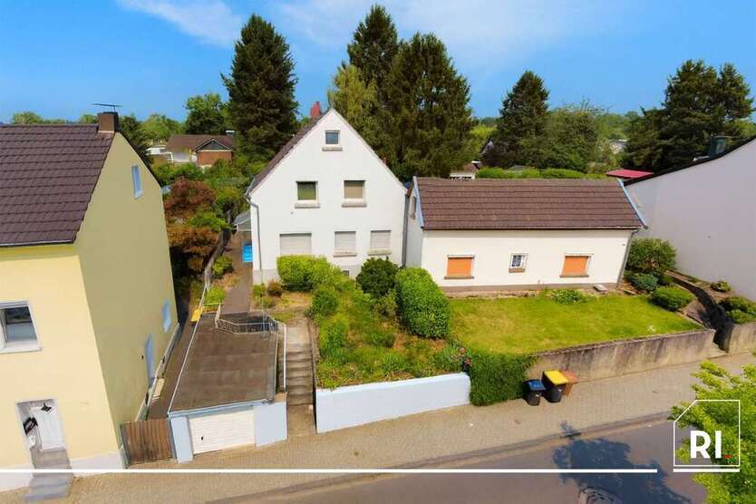 Haus zum Kaufen in Siegburg 398.000 € 120 m² 4 zimmer