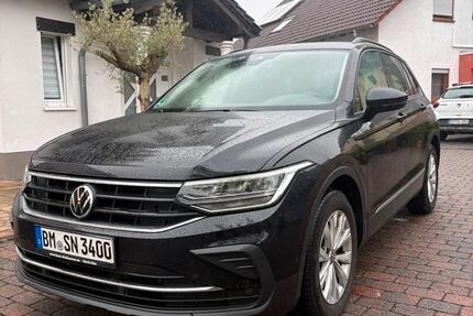 VW Tiguan 66.500 km 21.900 &euro; Hürth 50354