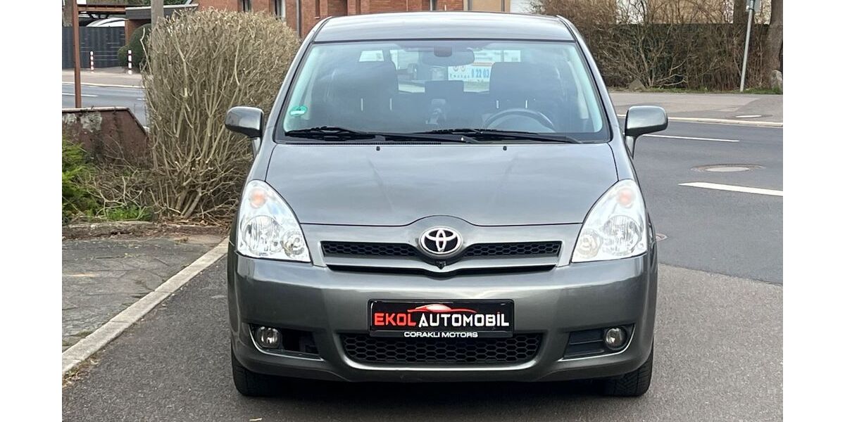 Toyota Corolla Verso 209.500 km 4.595 &euro; Köln 50997